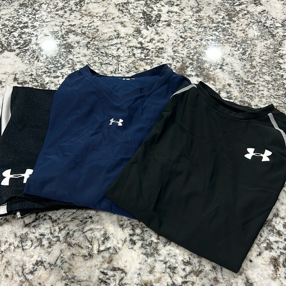 Under Armour Boys Girls Shorts Shirts Sports Youth Large Heat Gear Kids Bundle - Picture 1 of 8